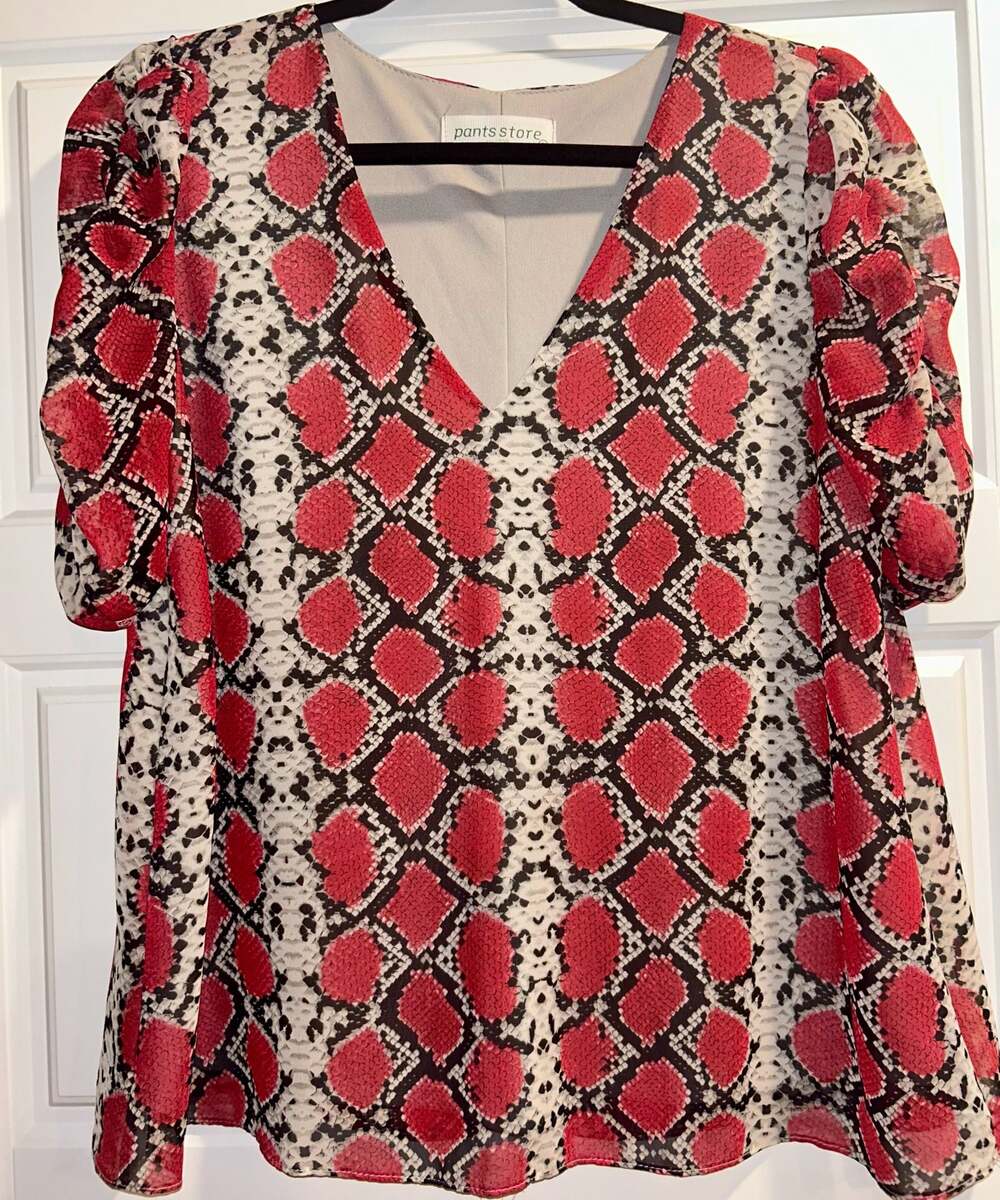 Pants Store Women's Snake Print V-Neck Short Sleeve Blouse